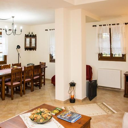 Θαλλώ Luxurious Villa 차가라다 외부 사진